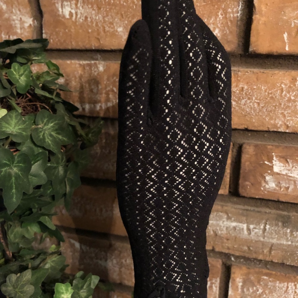 Nylon Mesh Button Adorned Black Dress Gloves - Picture 2 of 2